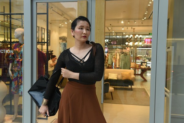 Comment organiser un atelier de fabrication de bijoux artisanaux avec des amies?